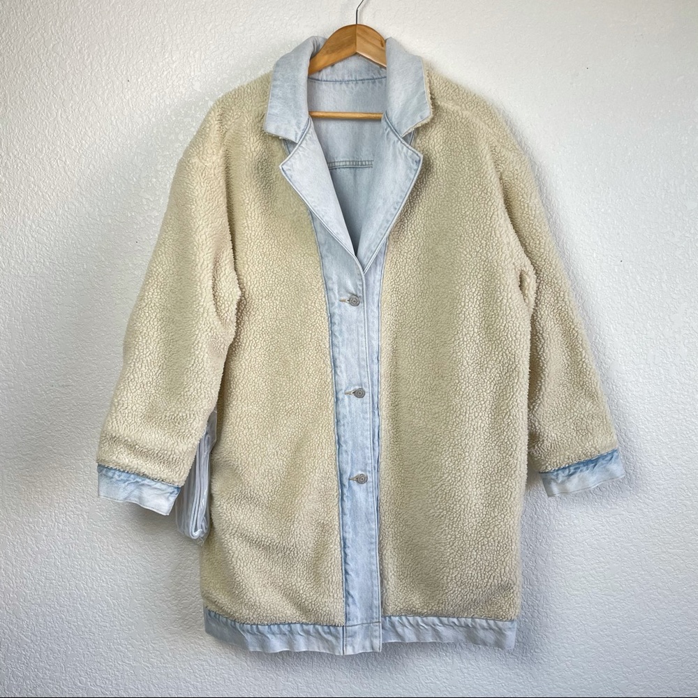 NWT Levi’s Reversible Faux Sherpa Coat SZ M - Picture 2 of 12